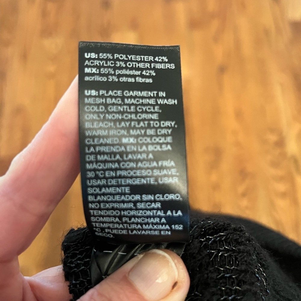 White House Black Market Metallic Jacquard Cardigan Sweater in Black Size Medium - Picture 10 of 10